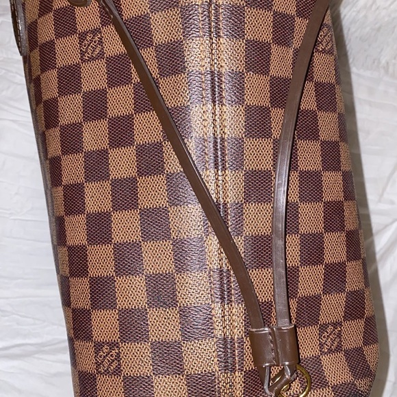 SOLD - Picture 4 of 16